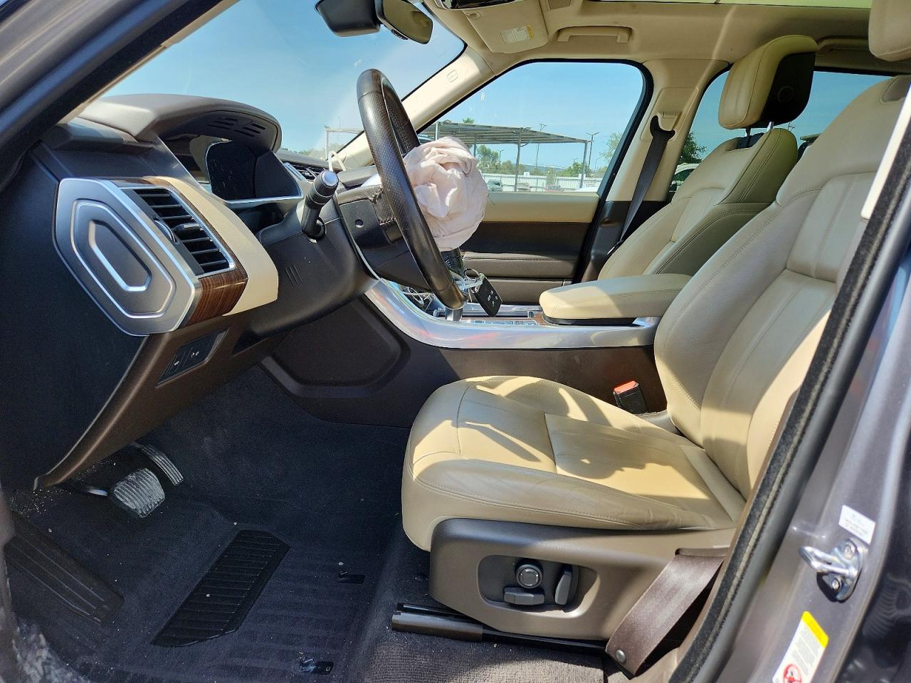 2020 LAND ROVER RANGE ROVER SPORT SE photo 19