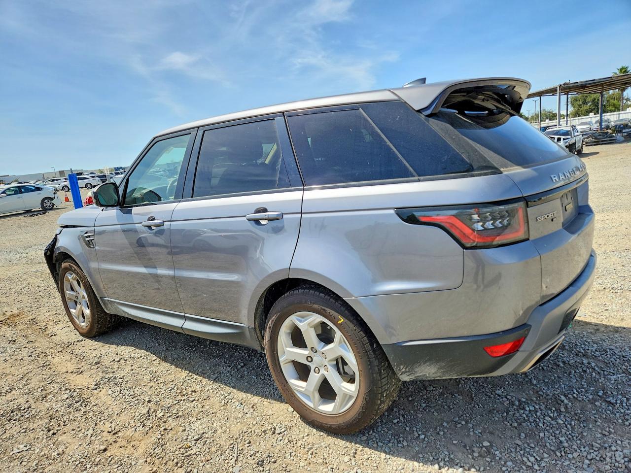 2020 LAND ROVER RANGE ROVER SPORT SE photo 4