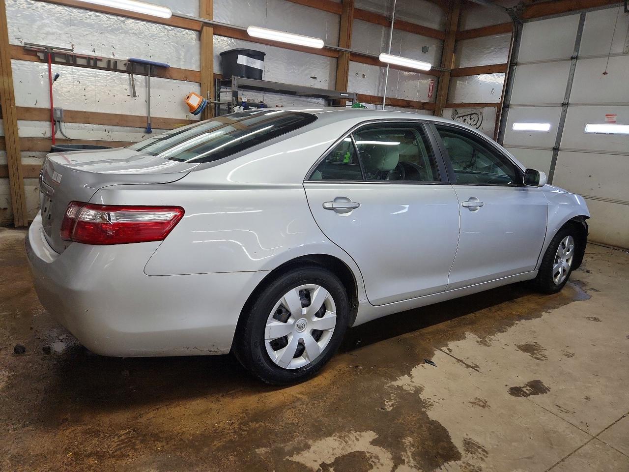 2009 TOYOTA CAMRY LE photo 5
