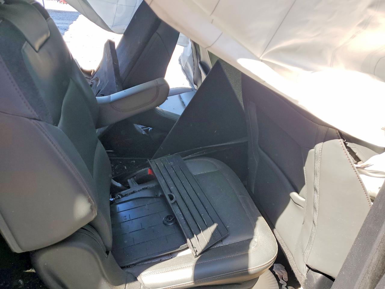 2025 FORD EXPLORER ACTIVE photo 19