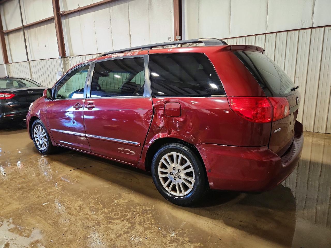 2009 TOYOTA SIENNA LIMITED photo 2