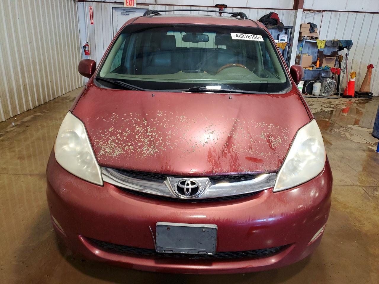 2009 TOYOTA SIENNA LIMITED photo 5