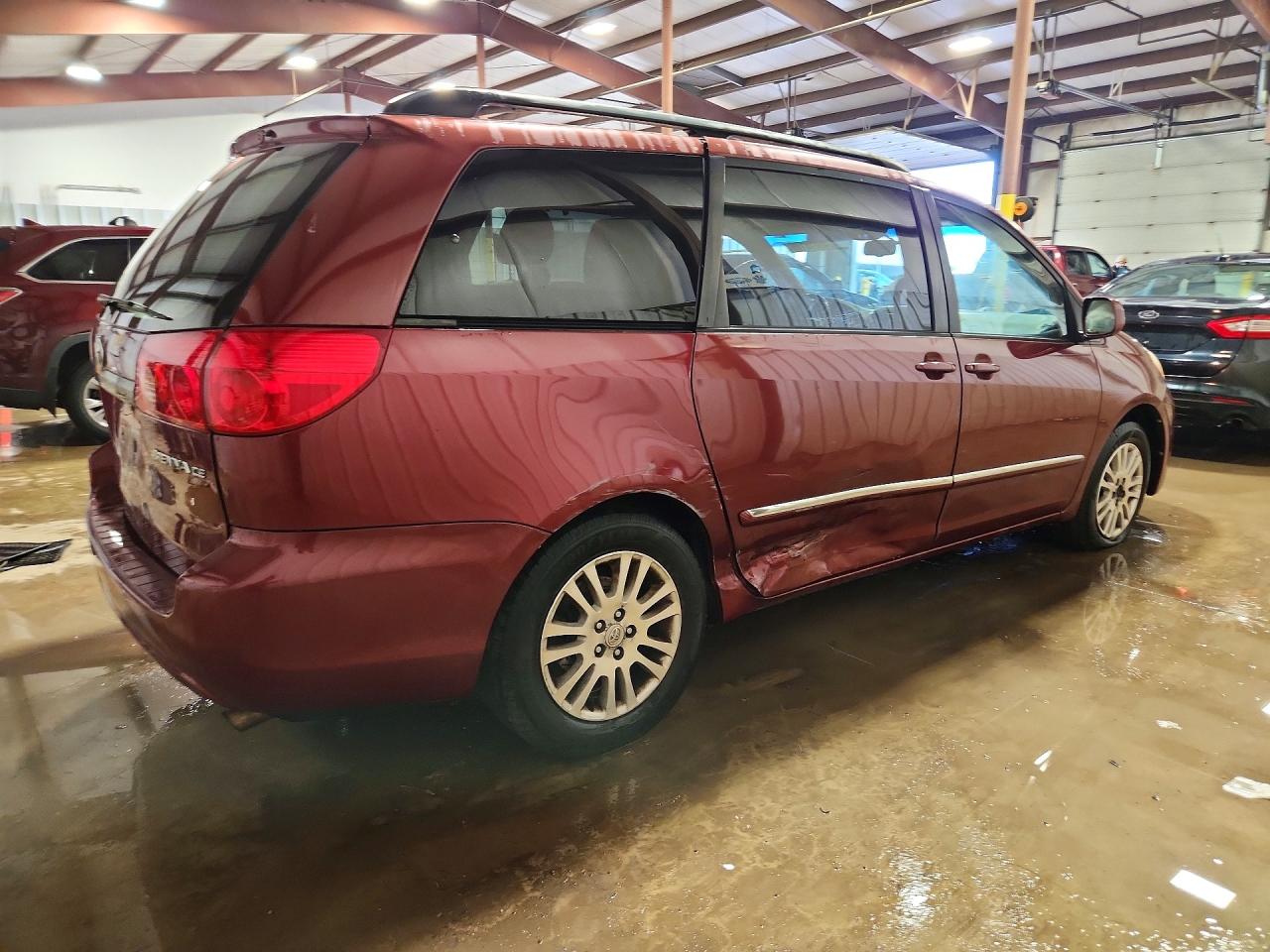 2009 TOYOTA SIENNA LIMITED photo 3