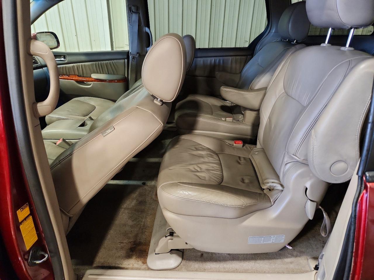 2009 TOYOTA SIENNA LIMITED photo 11