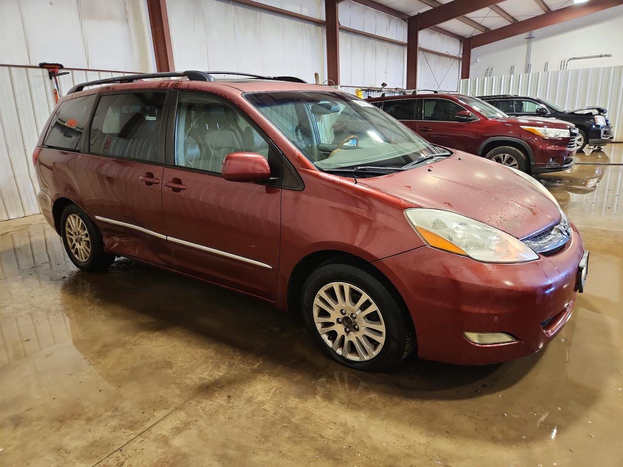 2009 TOYOTA SIENNA LIMITED photo 4