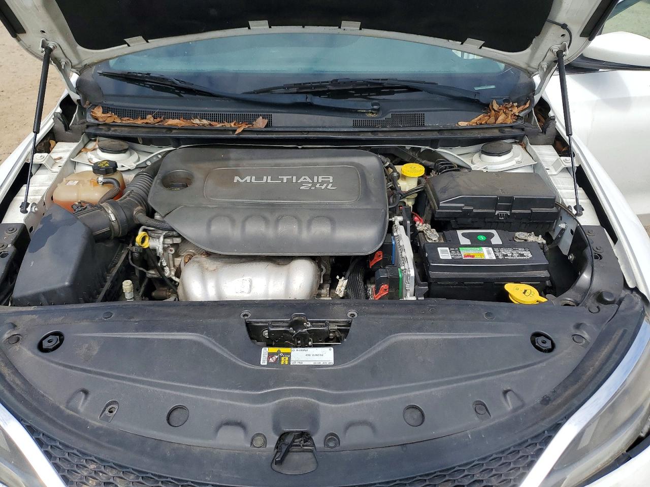 2015 CHRYSLER 200 LIMITED photo 31