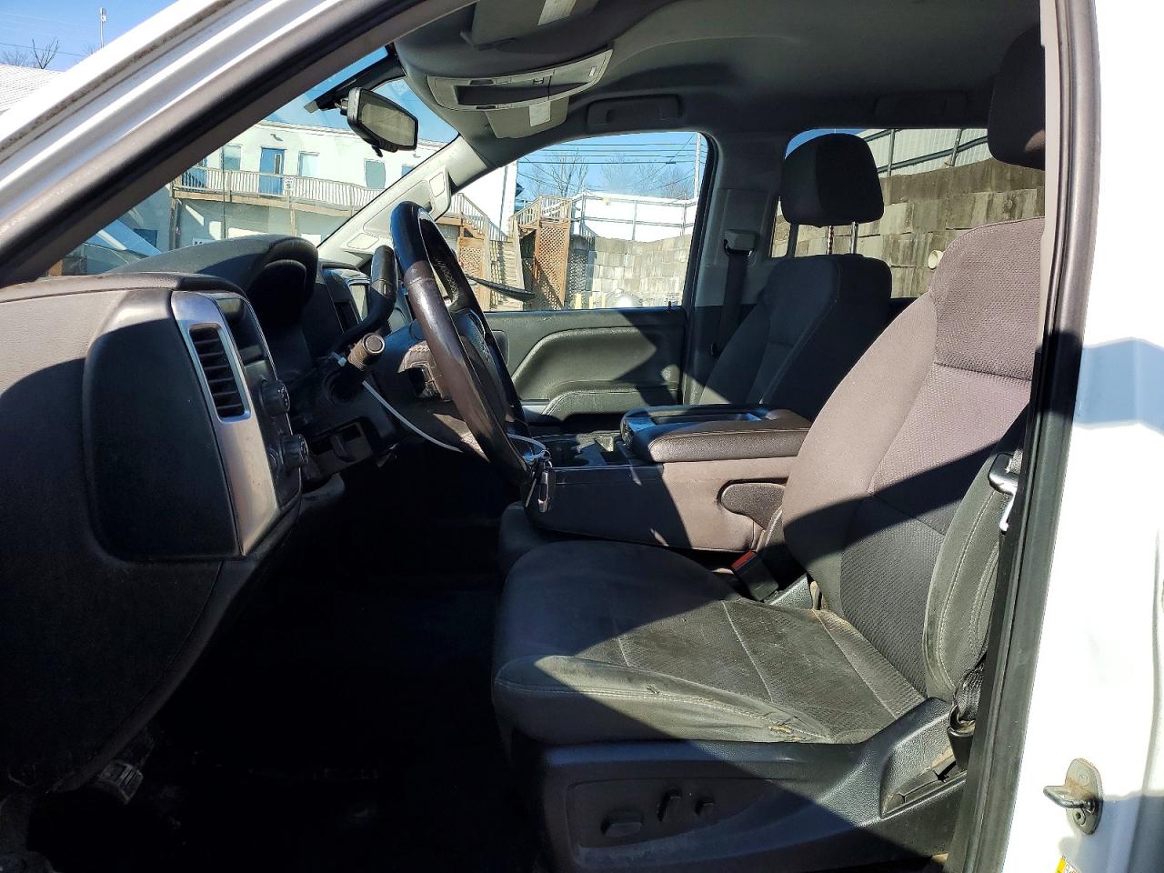 2018 CHEVROLET SILVERADO K1500 LT photo 7