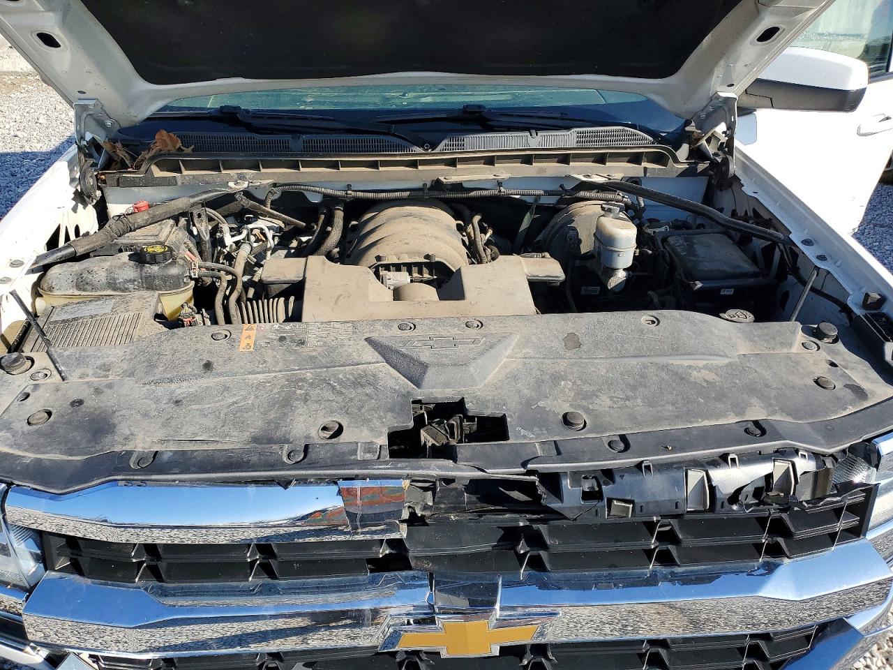 2018 CHEVROLET SILVERADO K1500 LT photo 11