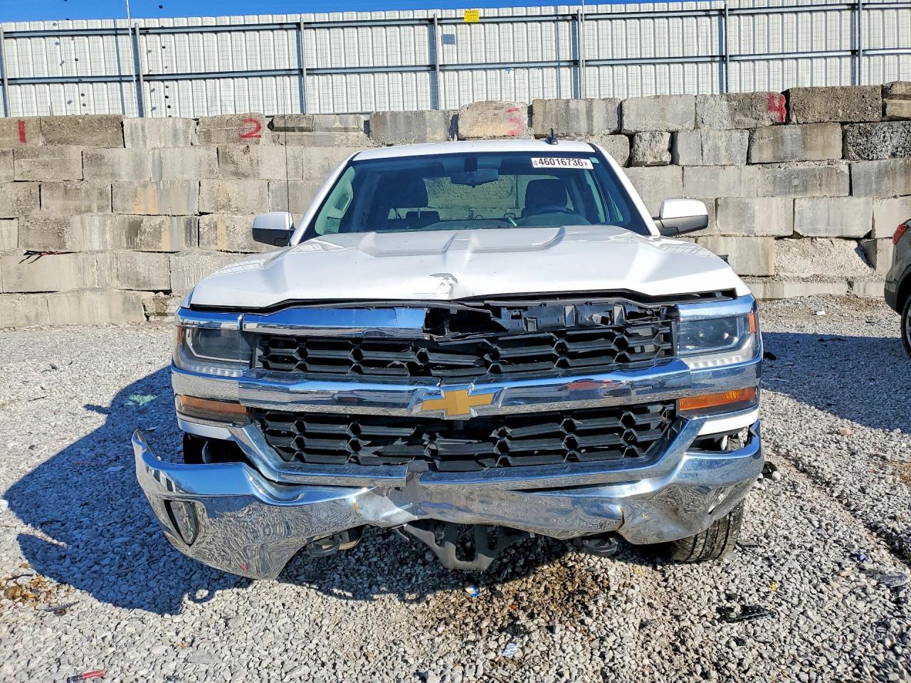 2018 CHEVROLET SILVERADO K1500 LT photo 5