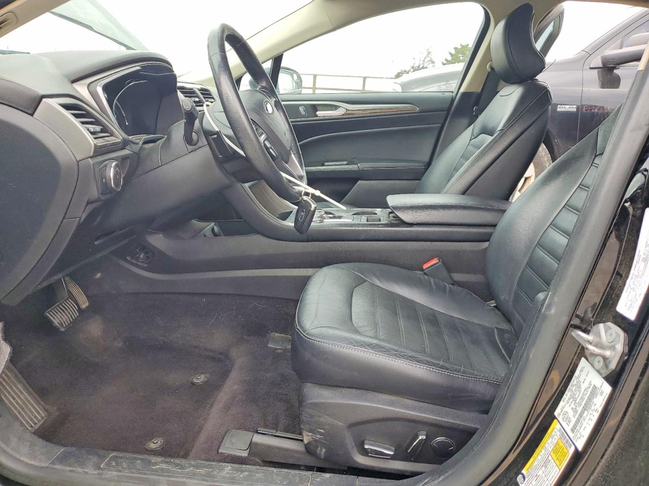 2017 FORD FUSION SE photo 13