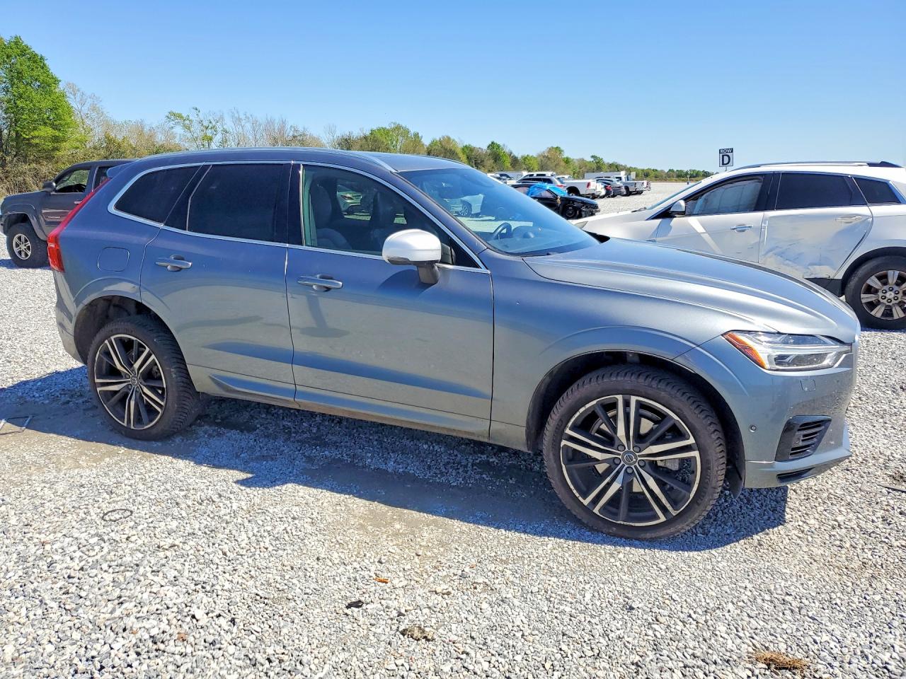 2019 VOLVO XC60 T8 R-DESIGN photo 4
