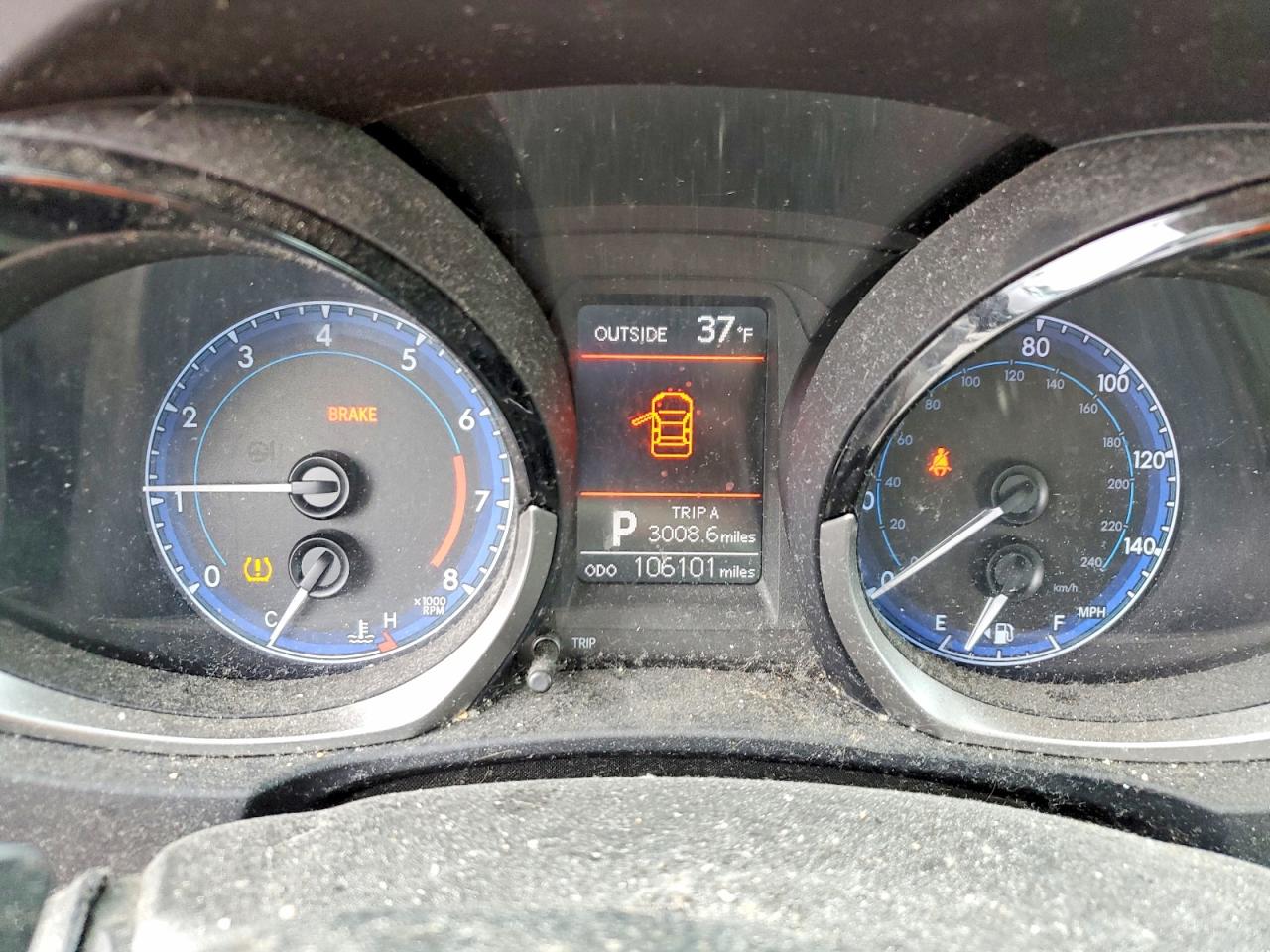 2015 TOYOTA COROLLA S PLUS photo 17