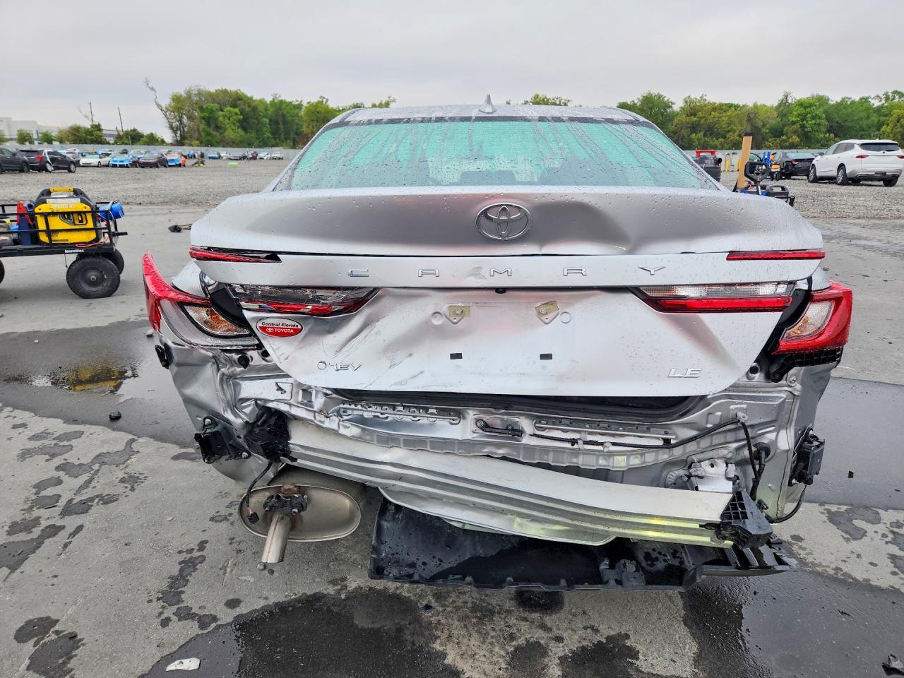 2025 TOYOTA CAMRY LE photo 16