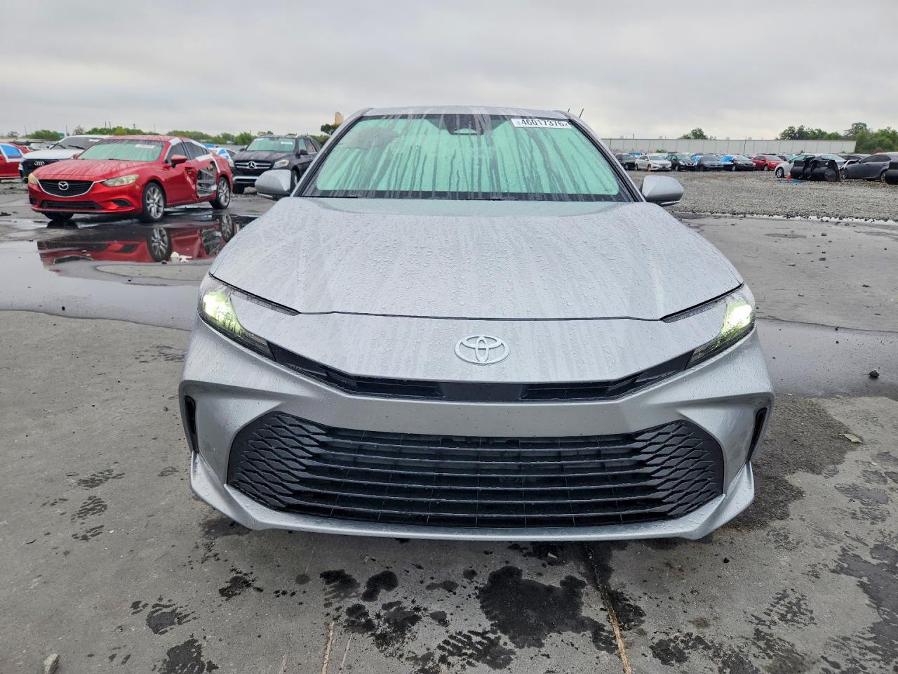 2025 TOYOTA CAMRY LE photo 13