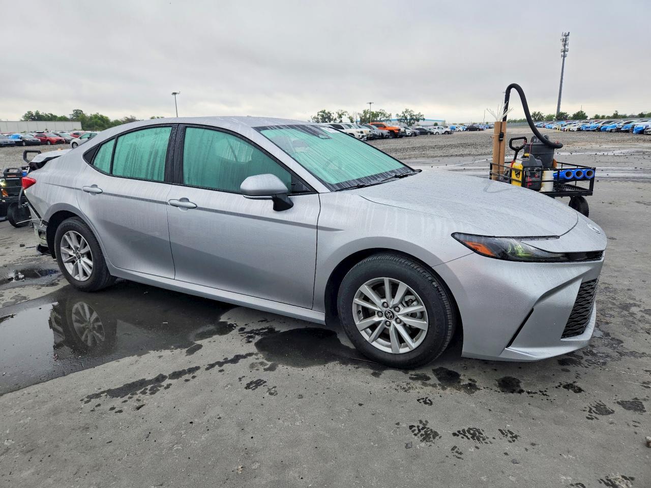 2025 TOYOTA CAMRY LE photo 10