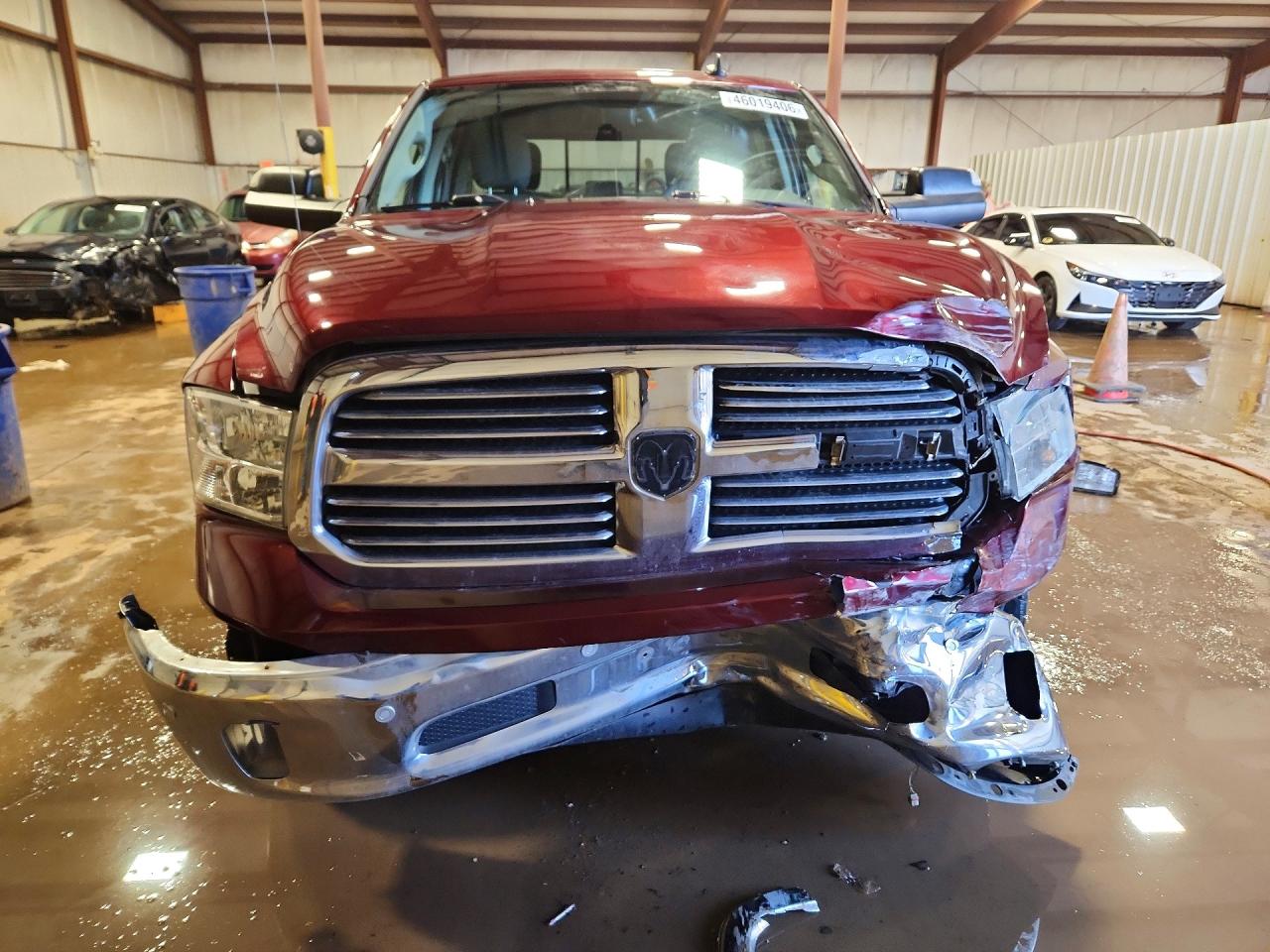 2017 RAM 1500 SLT photo 9