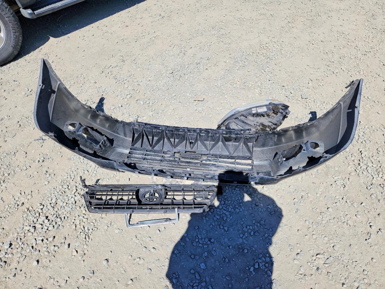 2003 TOYOTA 4RUNNER SR5 photo 13