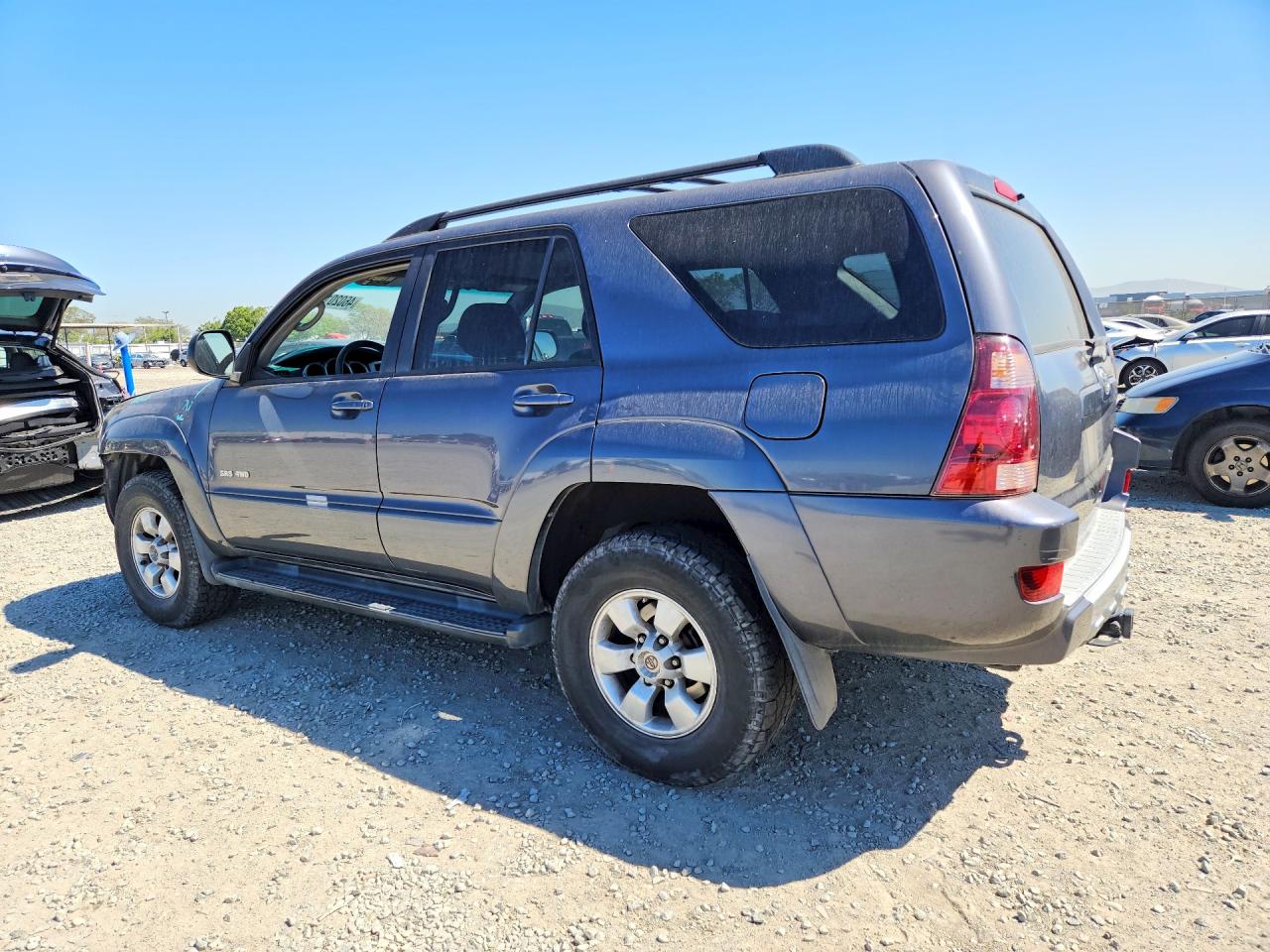 2003 TOYOTA 4RUNNER SR5 photo 2