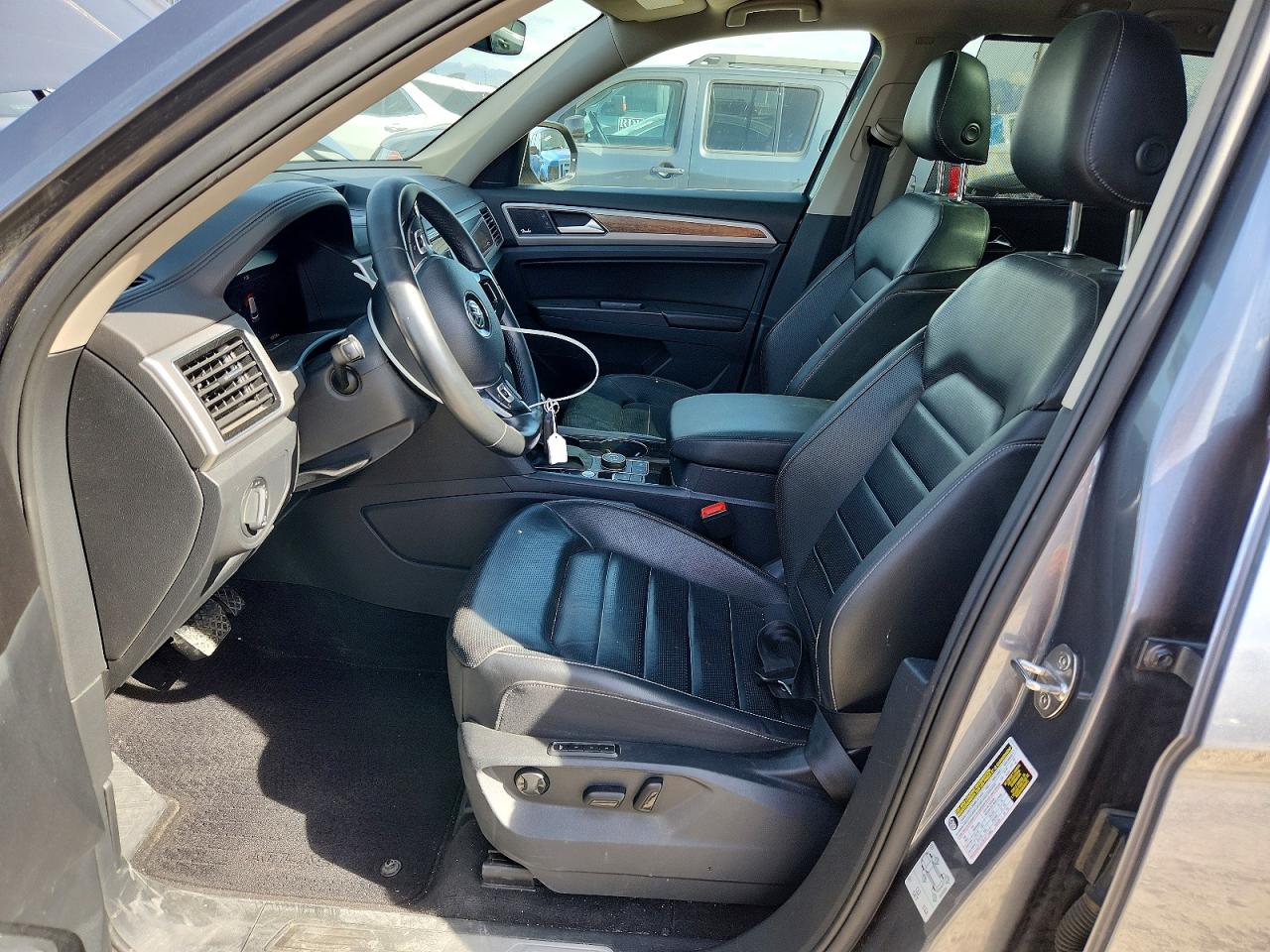 2018 VOLKSWAGEN ATLAS SEL PREMIUM photo 7