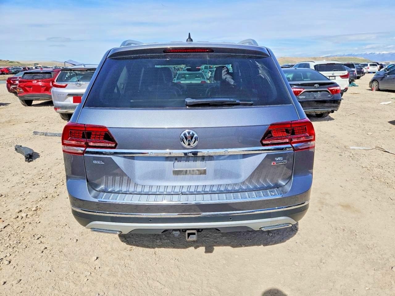 2018 VOLKSWAGEN ATLAS SEL PREMIUM photo 6