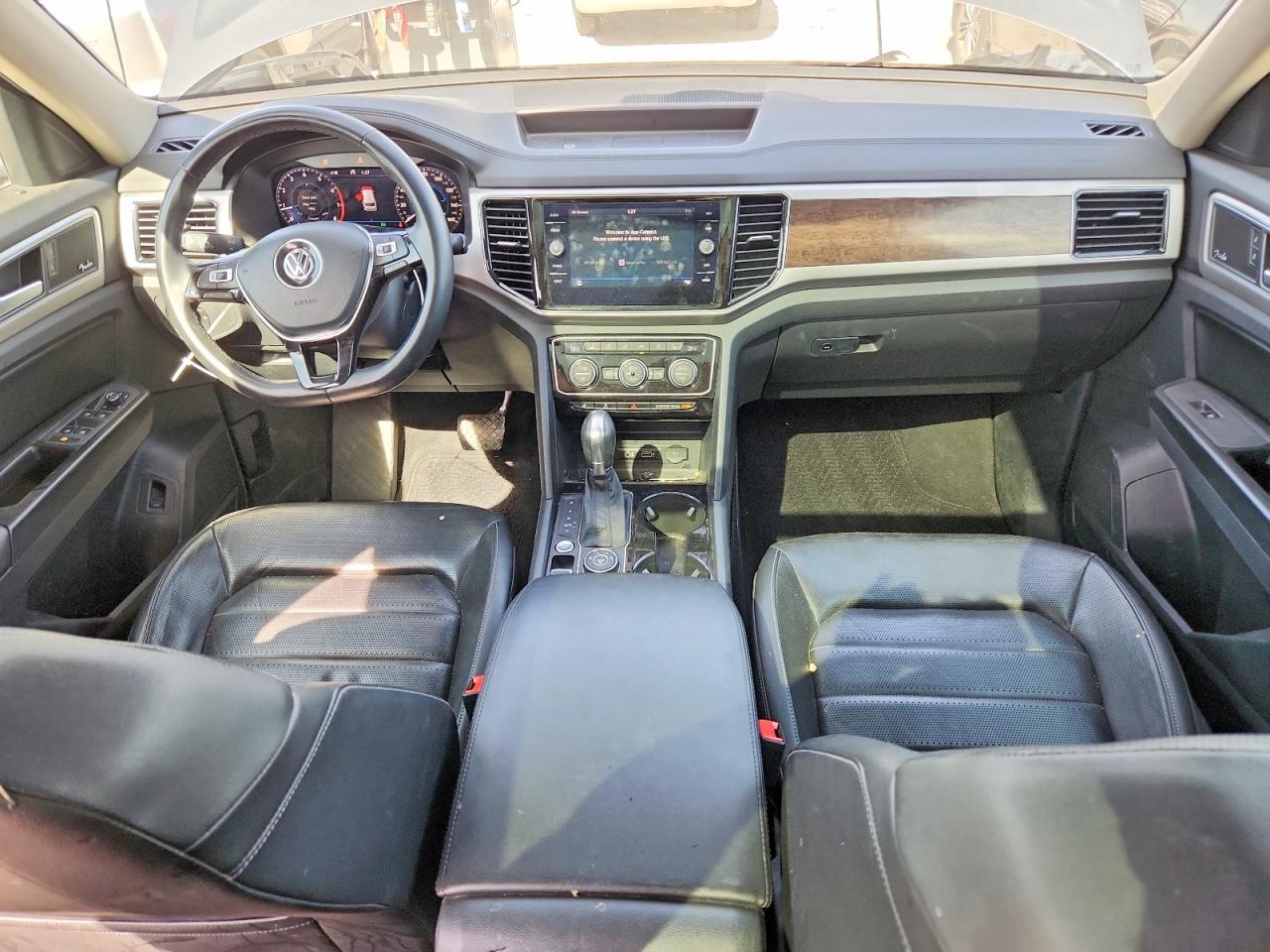 2018 VOLKSWAGEN ATLAS SEL PREMIUM photo 8
