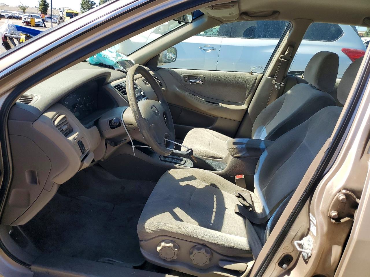 2002 HONDA ACCORD LX photo 7