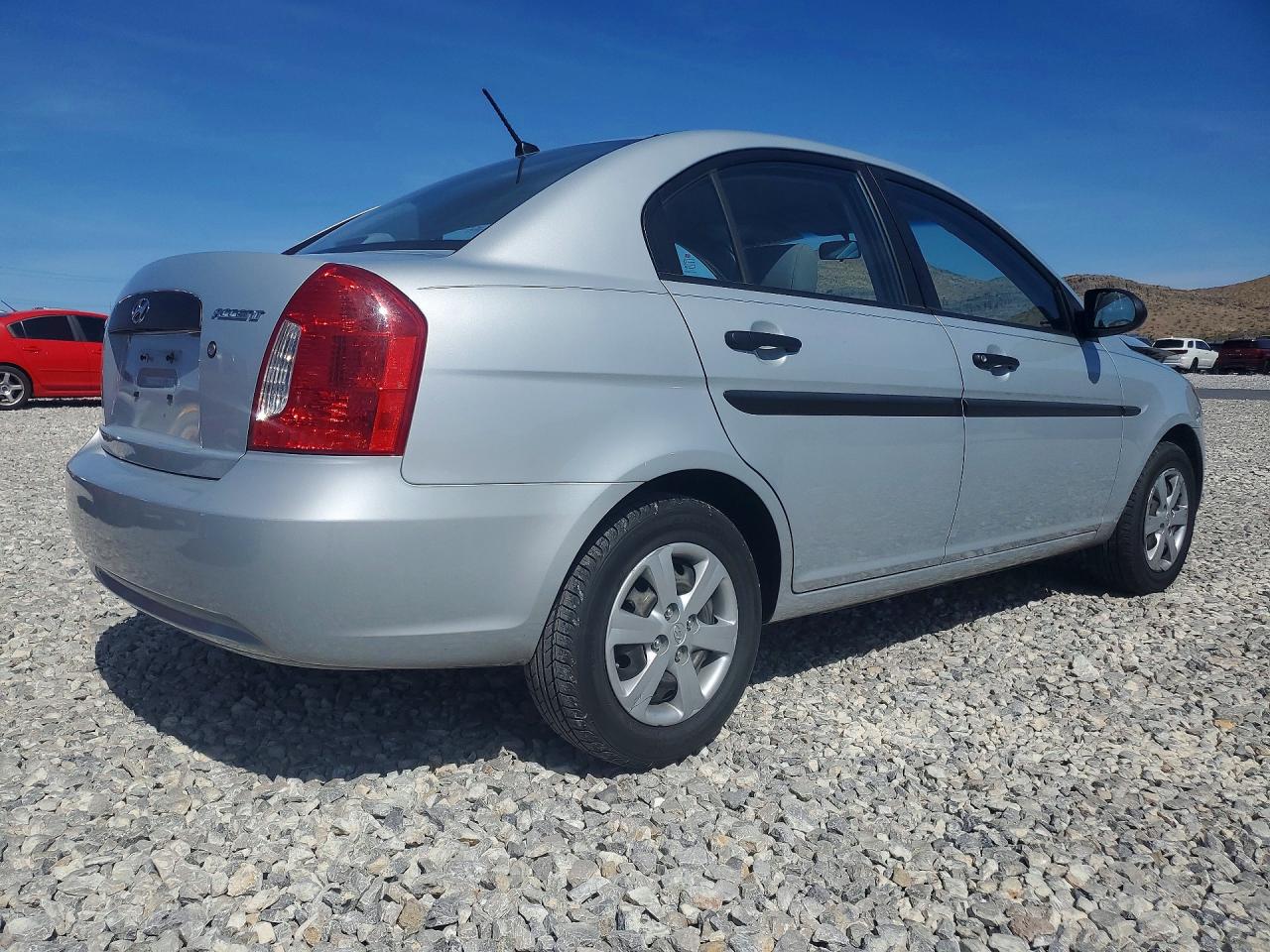 2009 HYUNDAI ACCENT GLS photo 3
