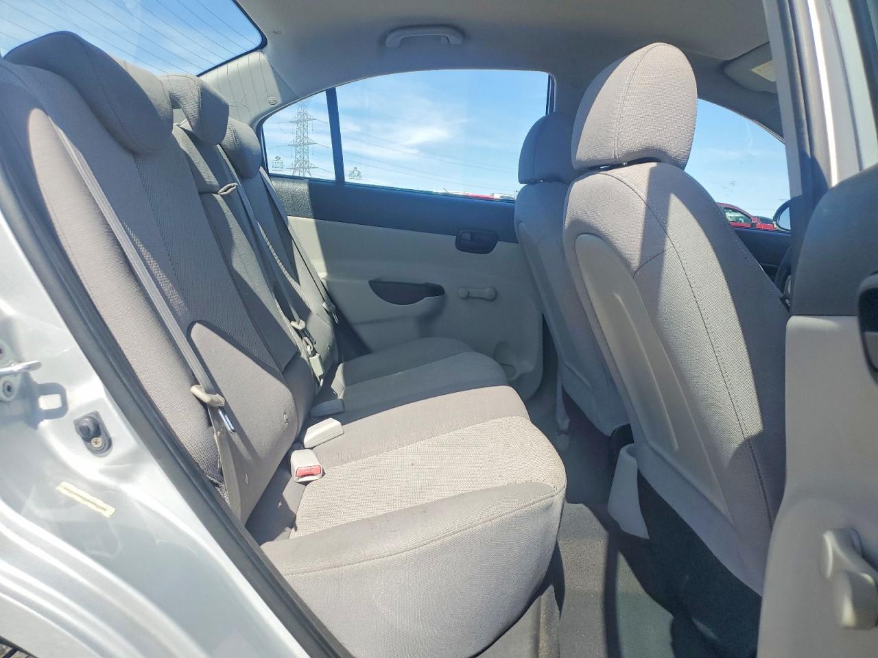 2009 HYUNDAI ACCENT GLS photo 10