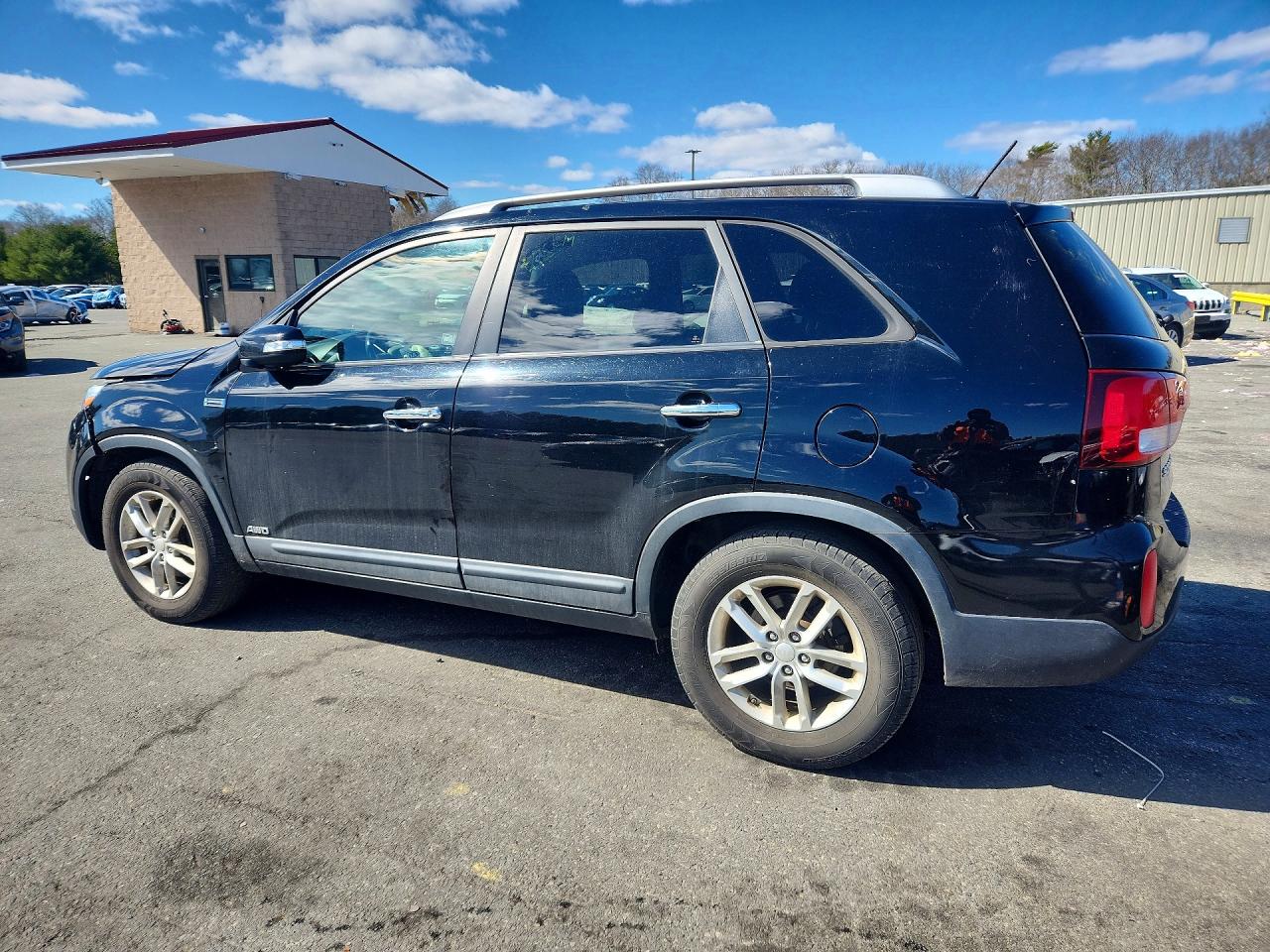 2015 KIA SORENTO LX photo 2