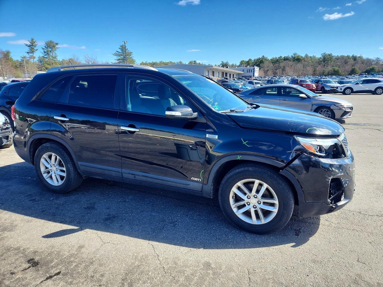 2015 KIA SORENTO LX photo 4