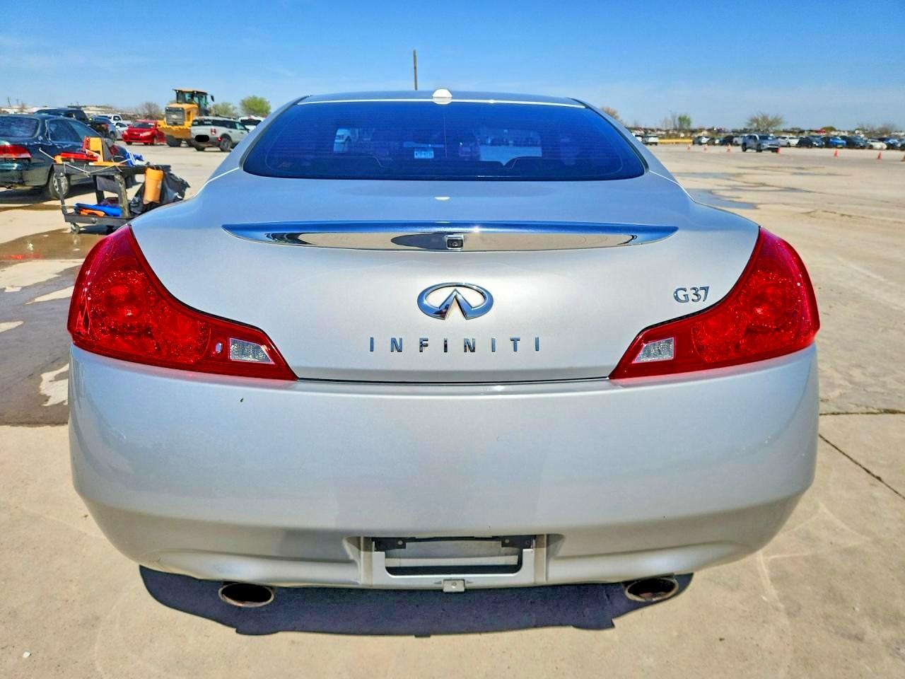2009 INFINITI G37 COUPE BASE photo 6