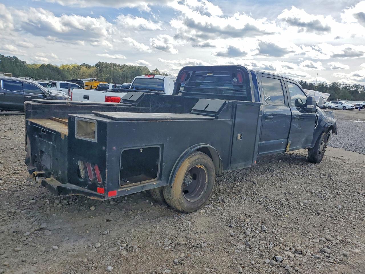 2022 FORD F350 SUPER DUTY photo 3