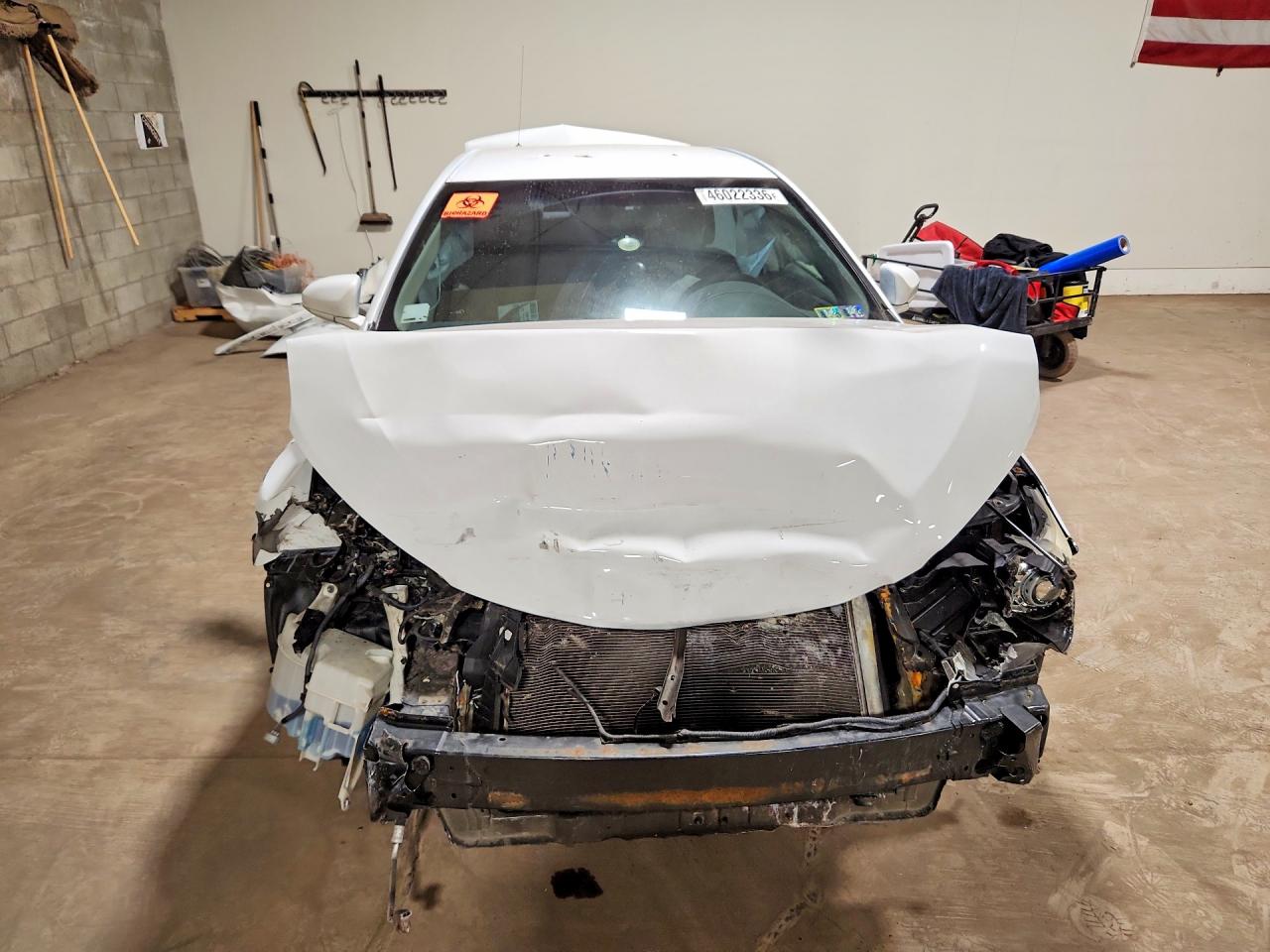 2016 TOYOTA CAMRY LE photo 9