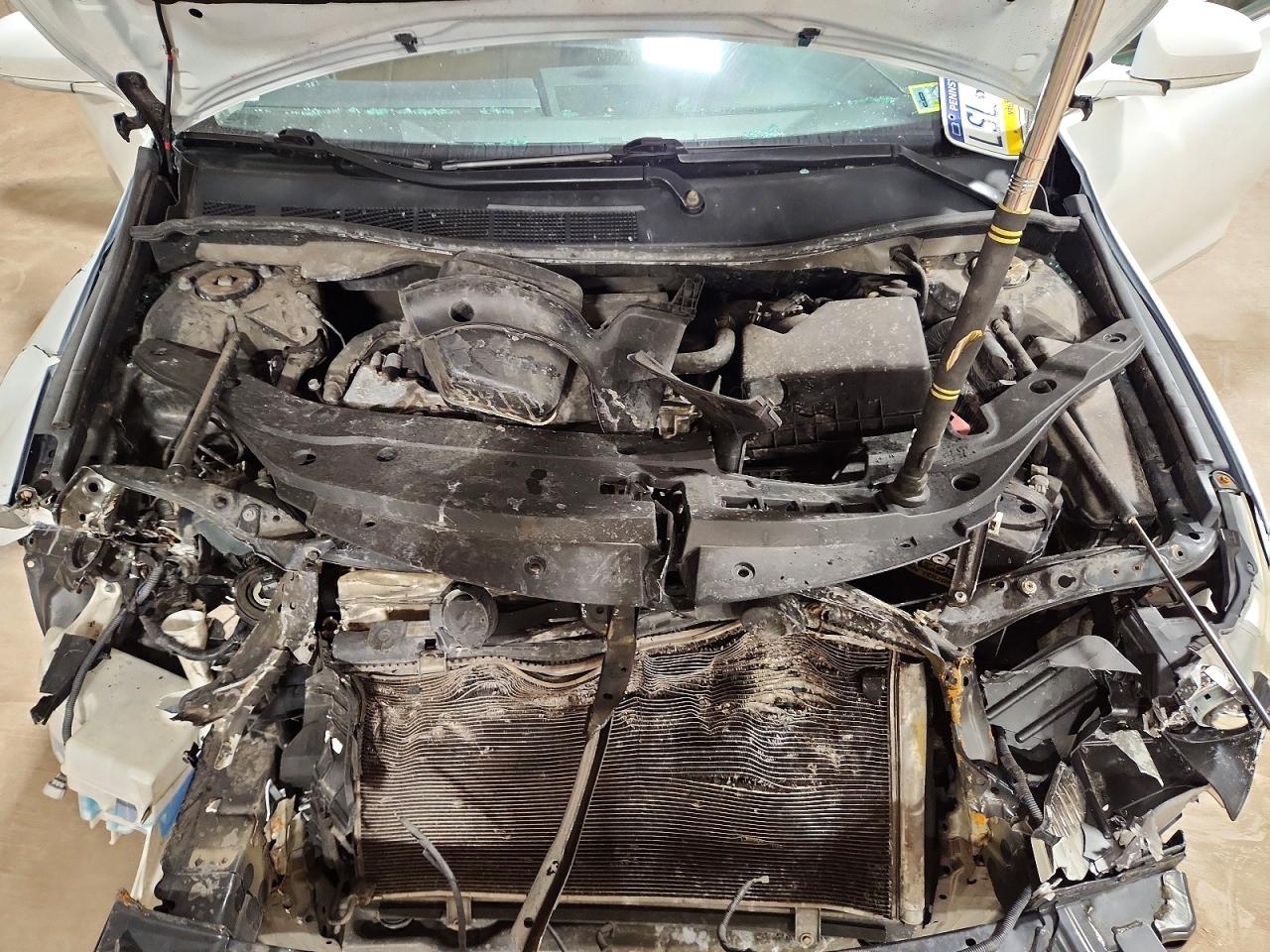 2016 TOYOTA CAMRY LE photo 21