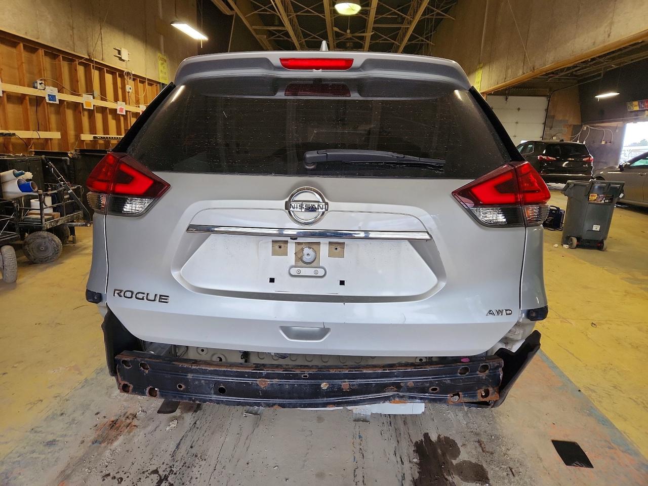 2017 NISSAN ROGUE S photo 11