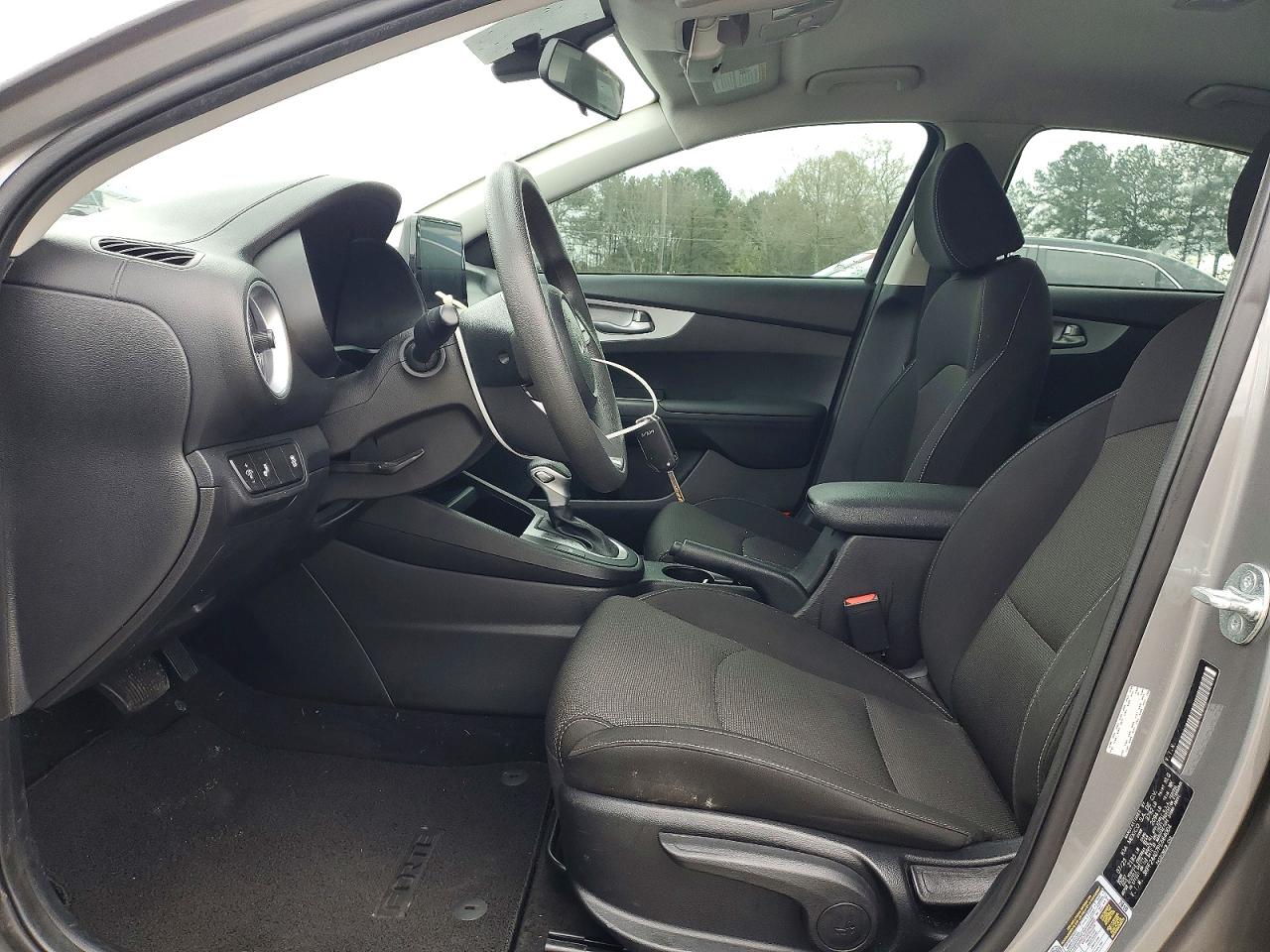 2023 KIA FORTE LXS photo 13