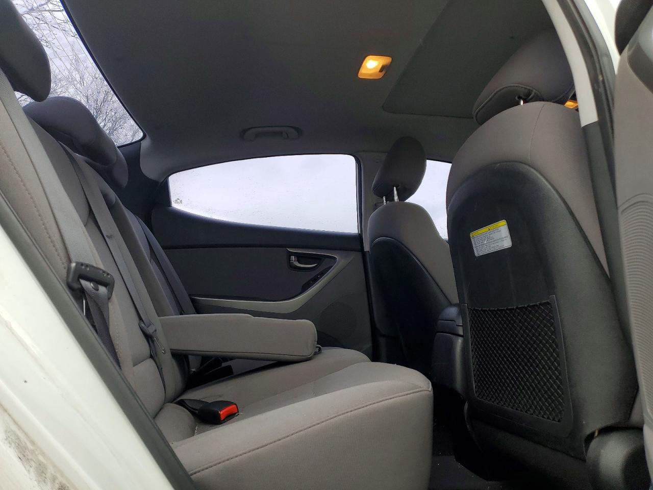 2014 HYUNDAI ELANTRA SE photo 10