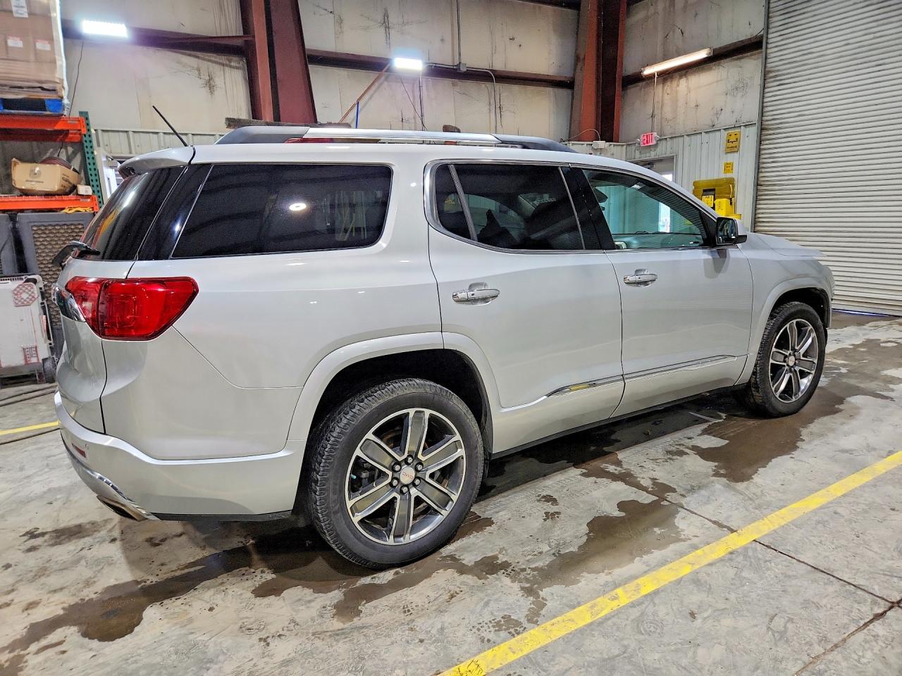 2017 GMC ACADIA DENALI photo 5