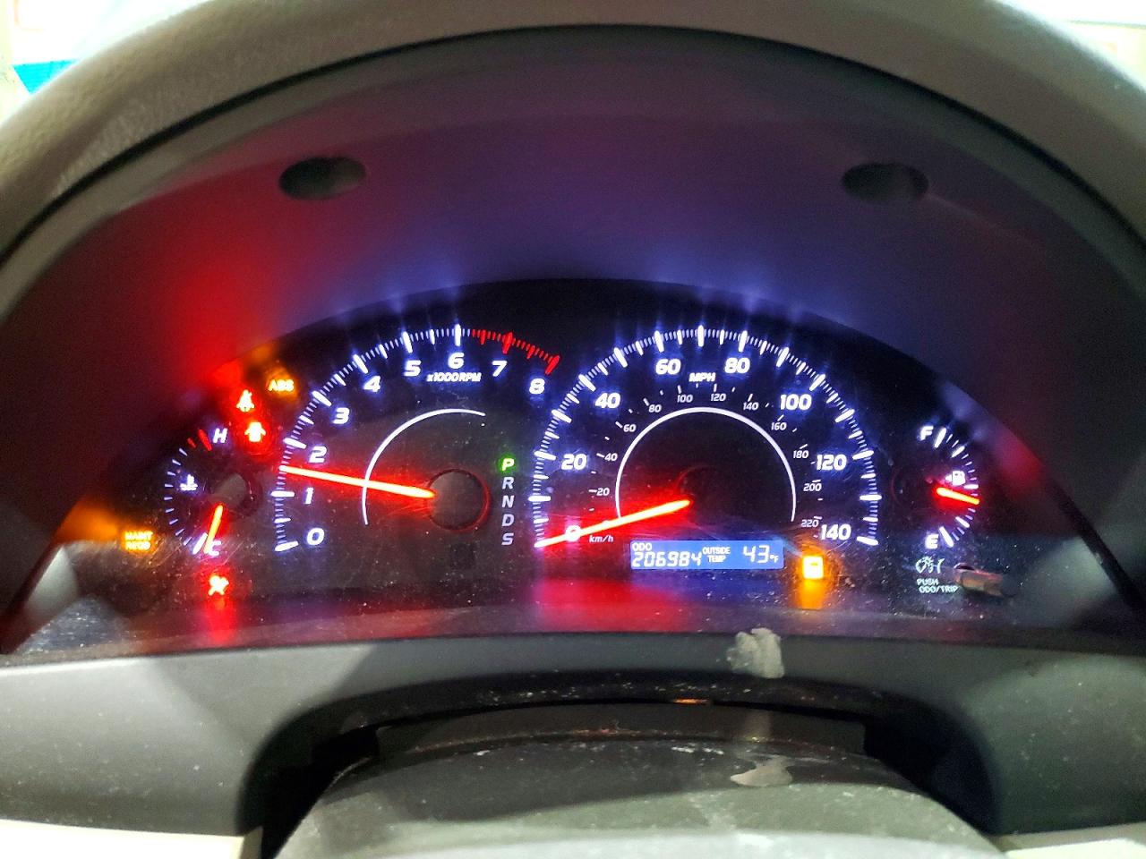 2010 TOYOTA CAMRY LE photo 25
