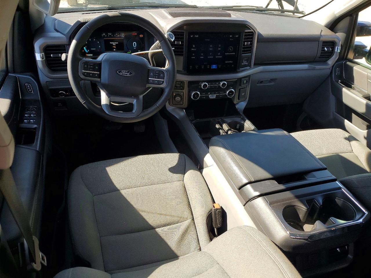 2025 FORD F150 XLT photo 15