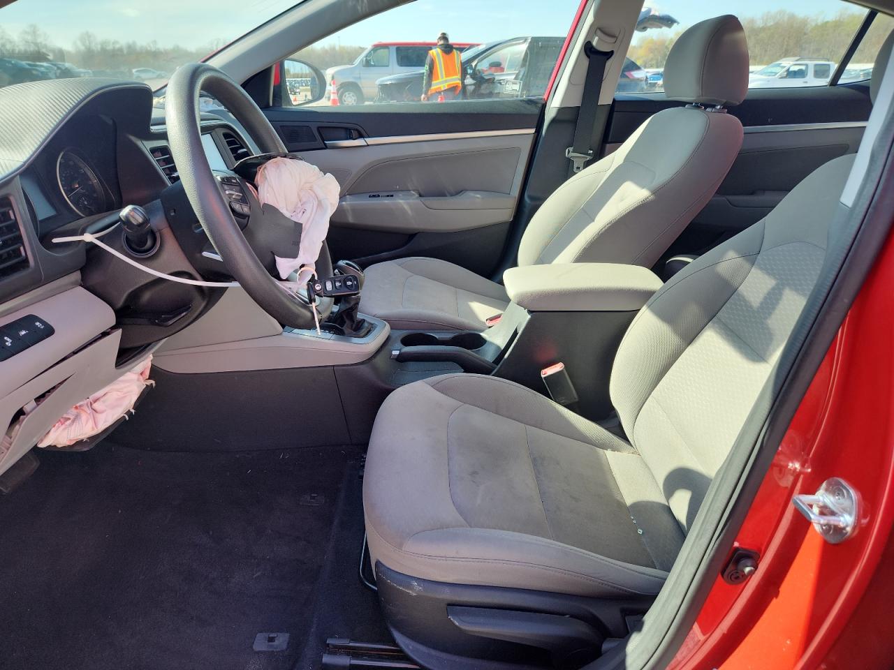 2020 HYUNDAI ELANTRA SEL photo 13