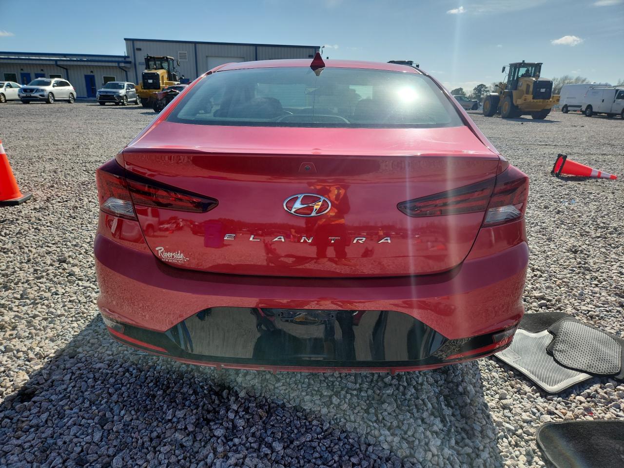 2020 HYUNDAI ELANTRA SEL photo 11