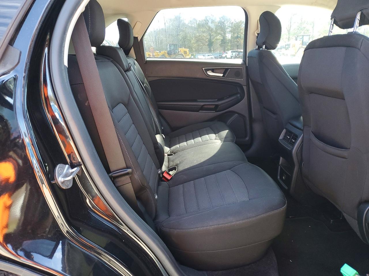 2016 FORD EDGE SE photo 31