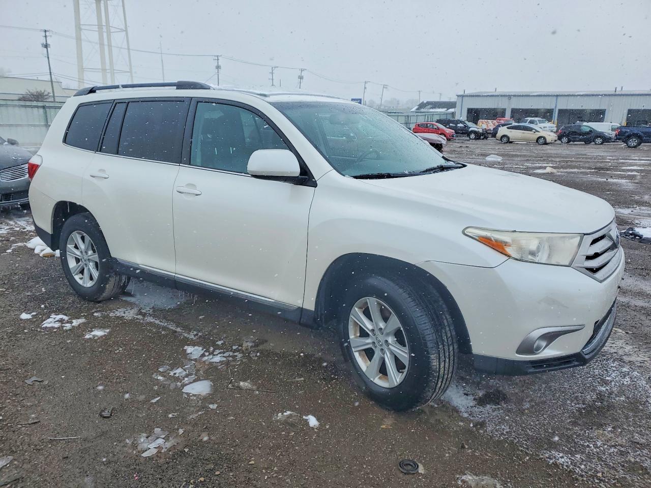 2013 TOYOTA HIGHLANDER SE photo 7