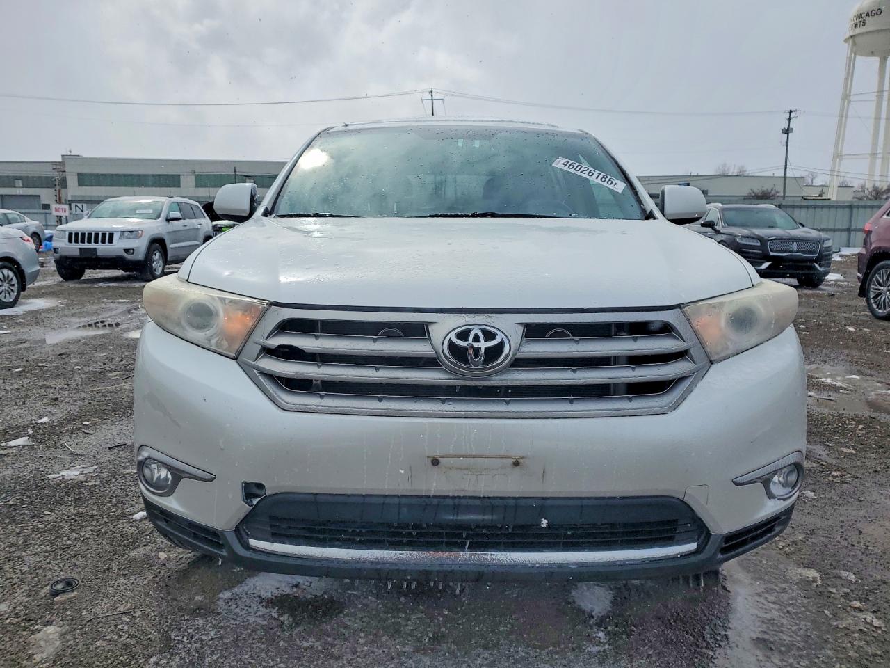 2013 TOYOTA HIGHLANDER SE photo 9