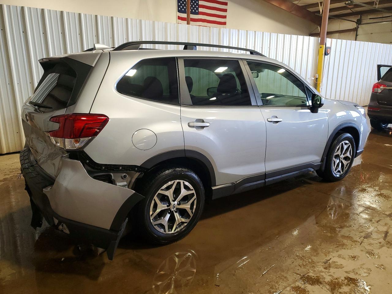 2021 SUBARU FORESTER PREMIUM photo 3