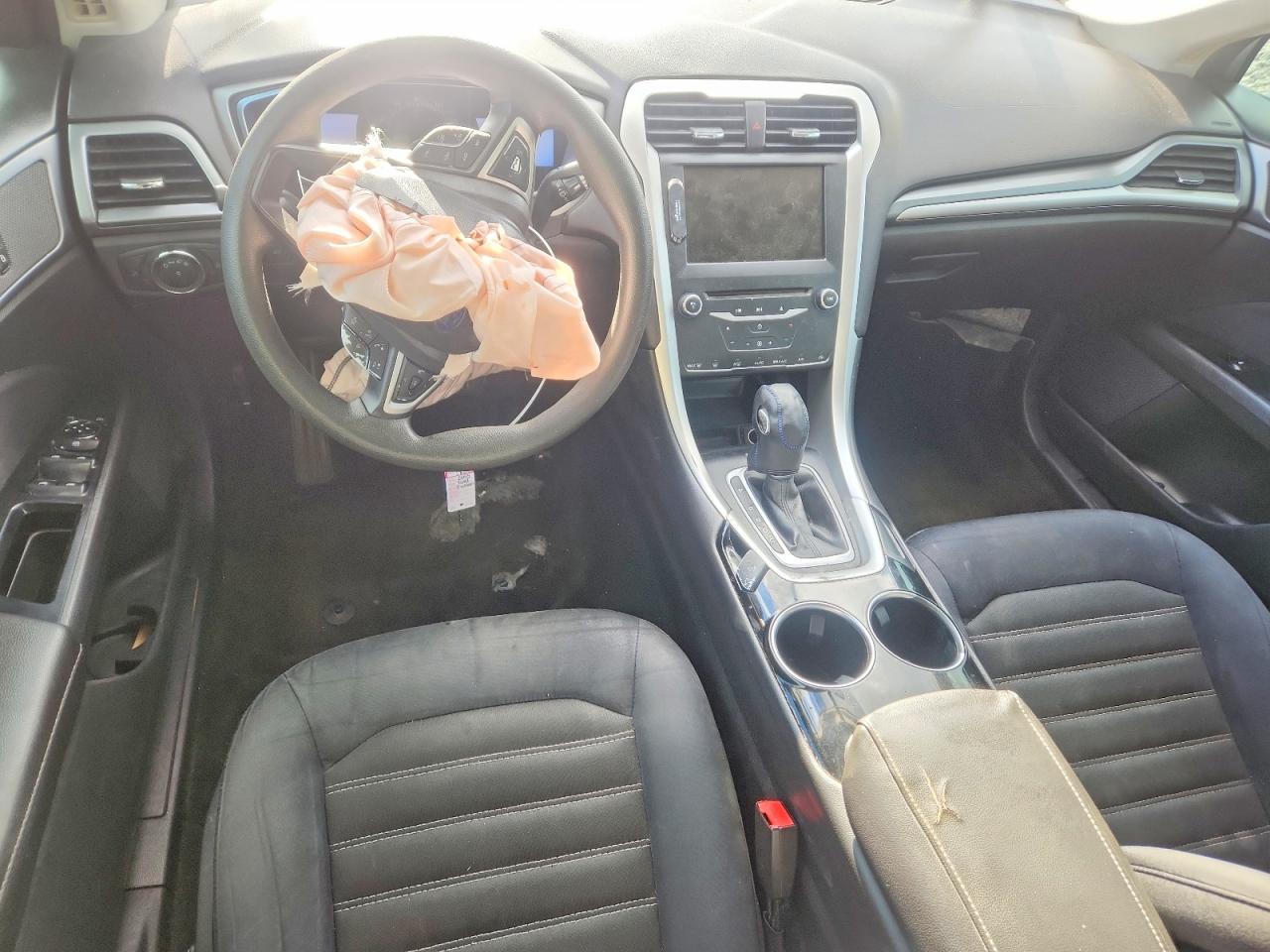 2013 FORD FUSION SE photo 15