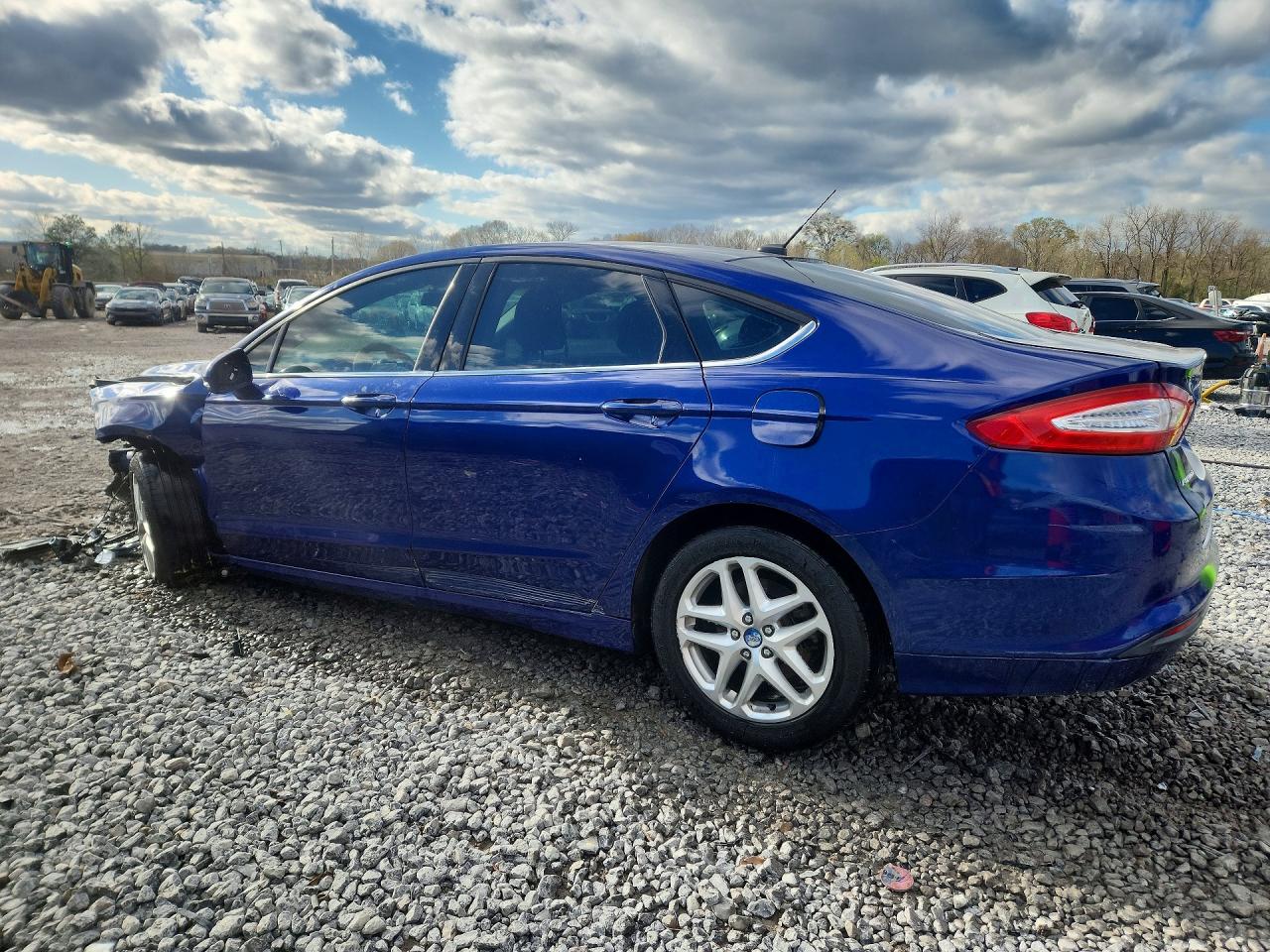 2013 FORD FUSION SE photo 3