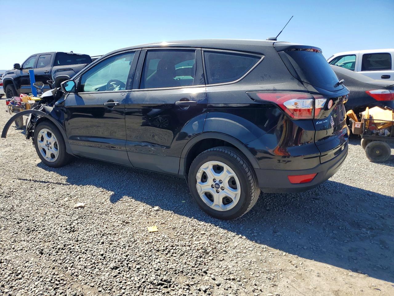 2017 FORD ESCAPE S photo 2