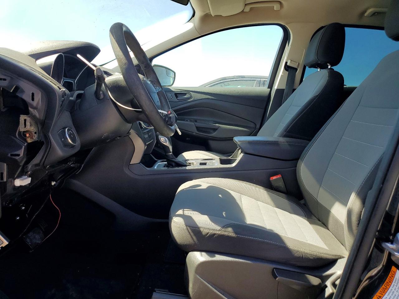 2017 FORD ESCAPE S photo 7